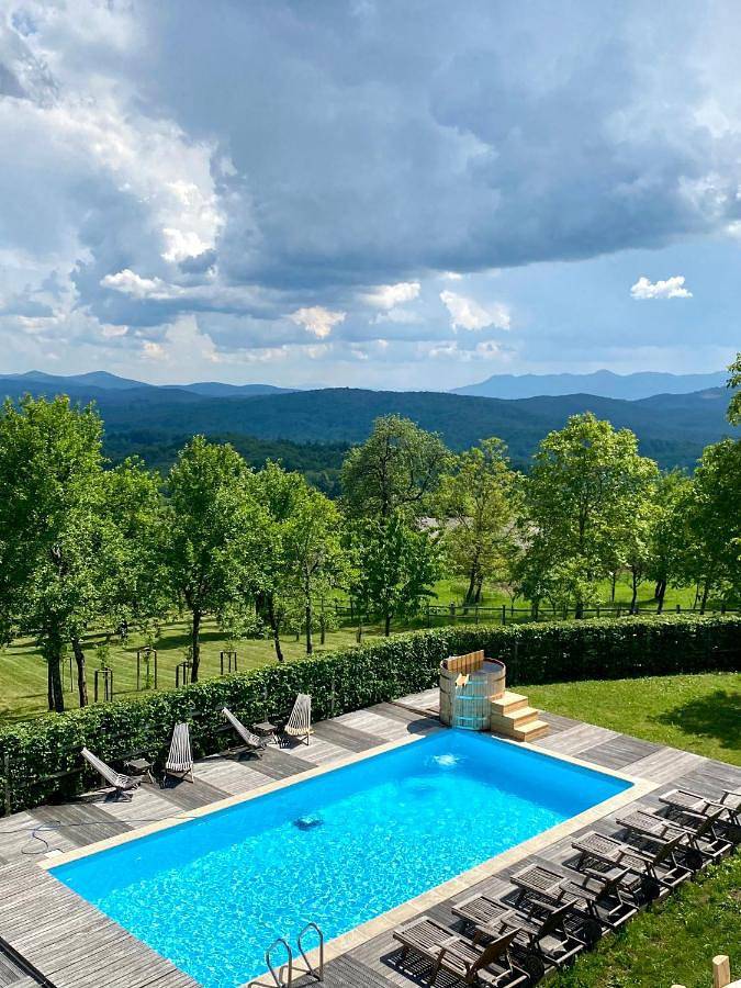 BnB für 9 Personen, mit Ausblick und Garten sowie Pool, mit Haustier in Slowenien