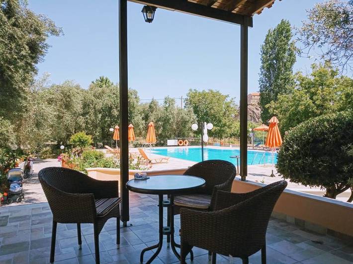 Ferienhaus für 2 Personen, mit Terrasse und Pool sowie Ausblick und Garten in Petra (Griechenland) - 2