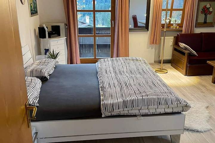 Ferienwohnung für 5 Personen, mit Sauna und Balkon sowie Garten, mit Haustier in Hauzenberg - 2