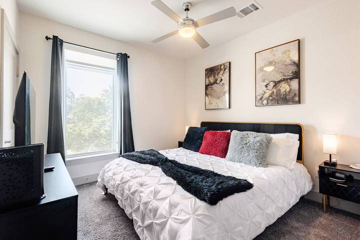 Apartamento entero, Piscina de lujo y estacionamiento gratuito en el centro de Riverwalk in San Antonio, Condado de Bexar