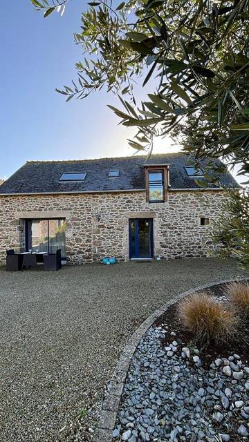 Gîte pour 4 personnes, avec terrasse à Jugon-les-Lacs