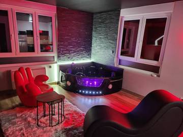 Gîte pour 2 personnes, avec jacuzzi à Sarralbe