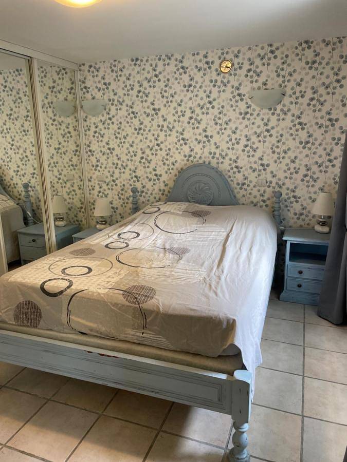 Location de vacances pour 4 personnes, avec vue à Salers (Cantal) - 2