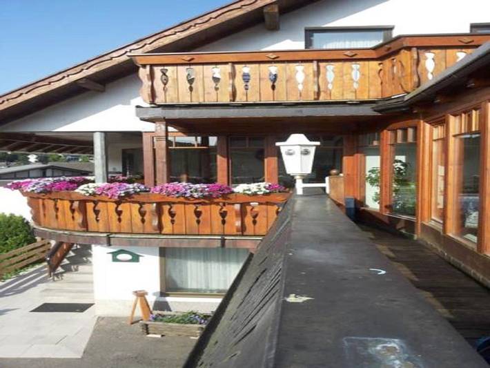 Pension voor 3 personen, with Terras and Tuin as well as Uitzicht in Sauerland