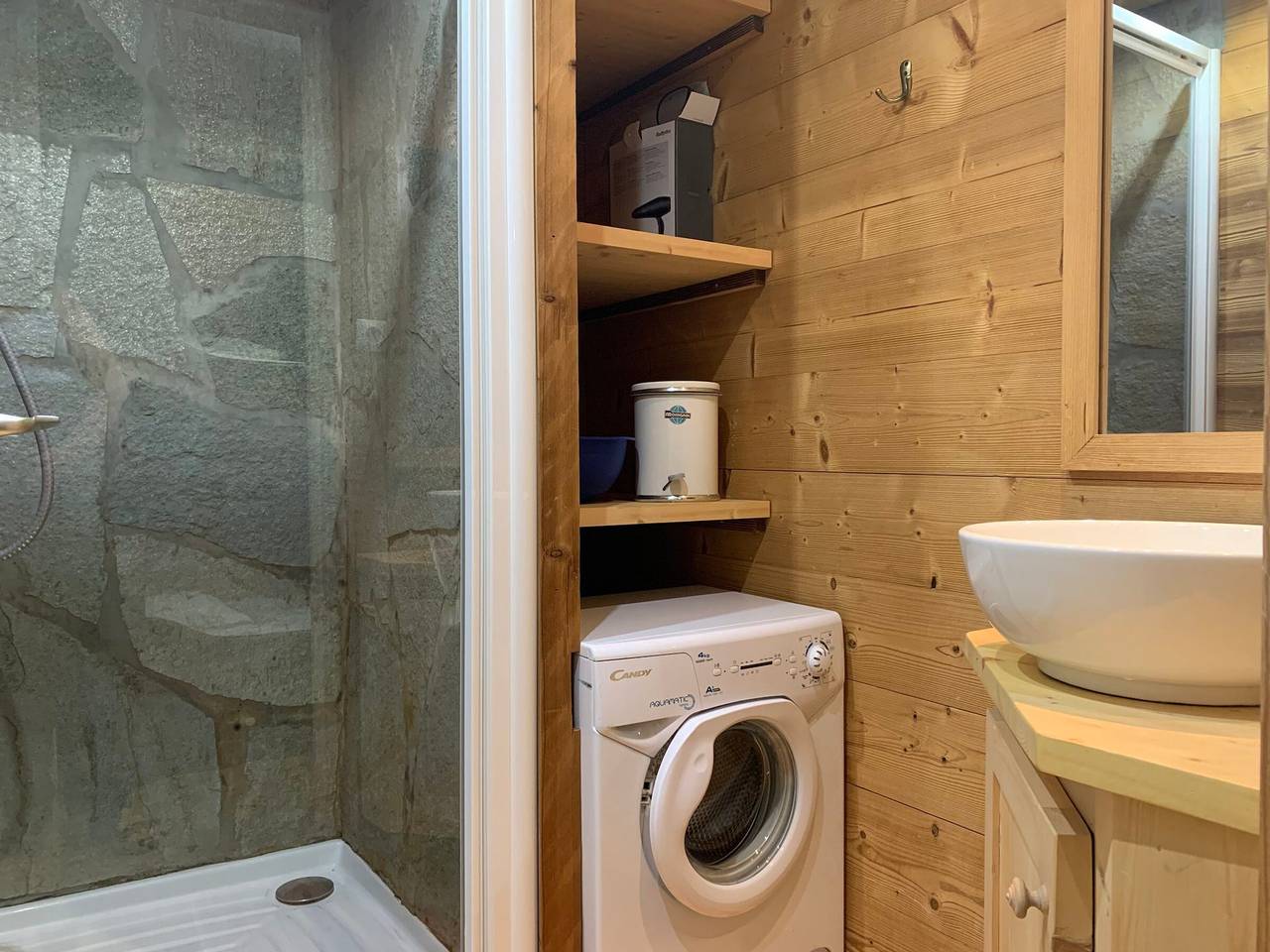 Ganze Wohnung, Pra-Loup 1600: 3-Zimmer Whg, 8 Pers, Aufzug, Balkon, Pistenaussicht in Pra-Loup, Uvernet-Fours