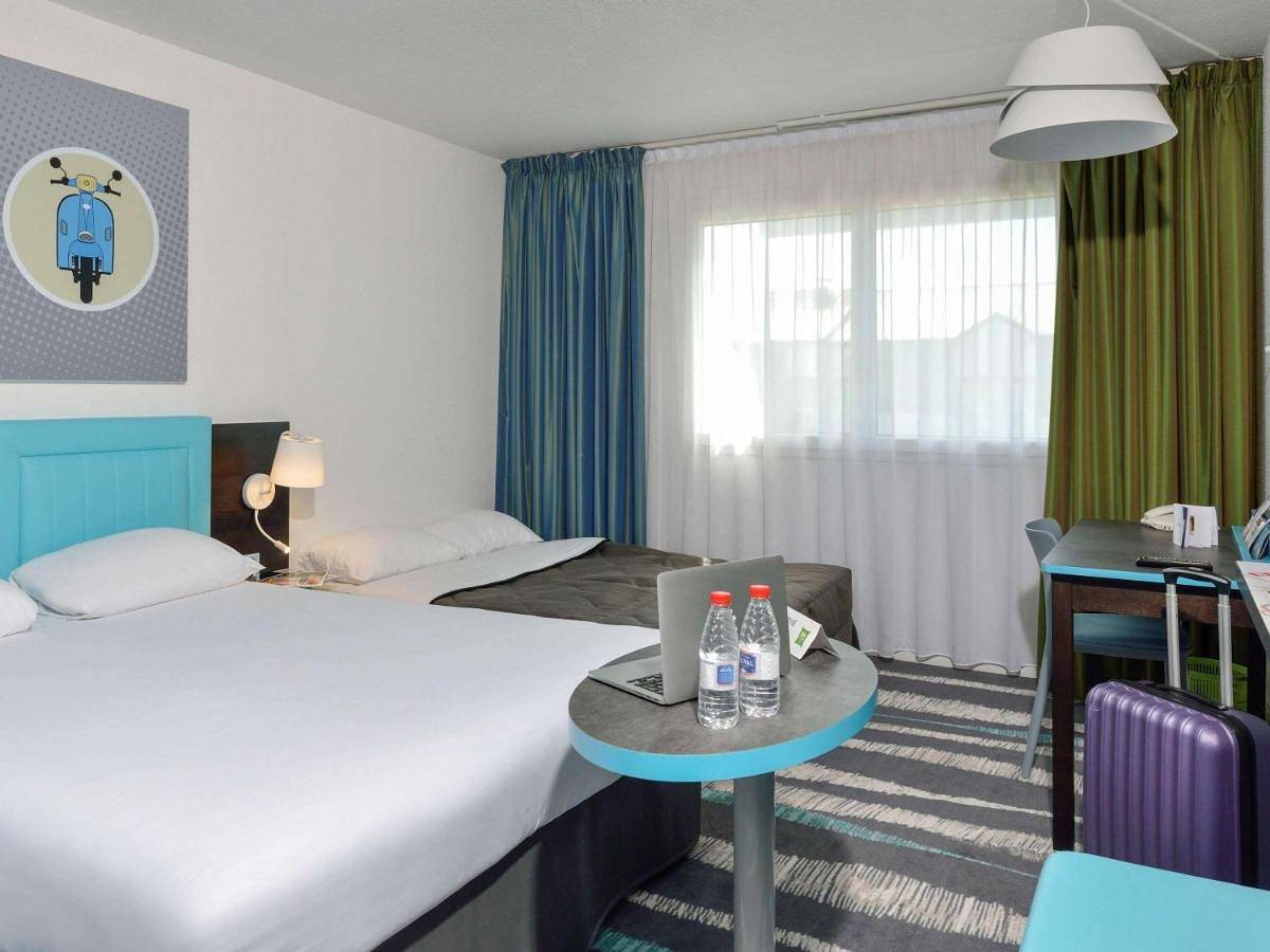 Hôtel pour 4 personnes avec jardin in Champniers, Charente