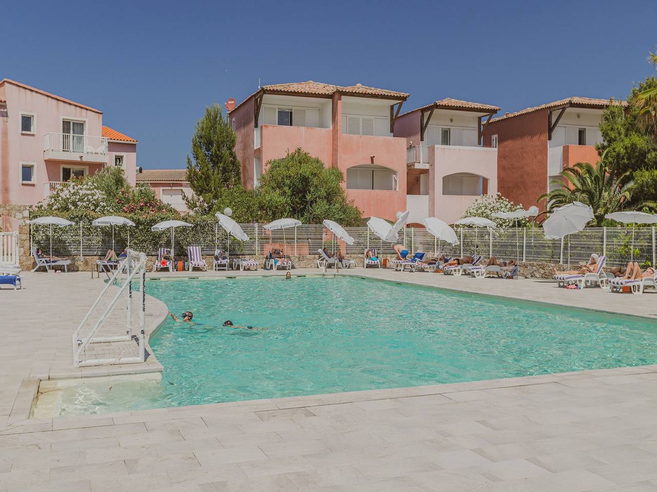 Holiday home in Algajola, 100 m from beach in Aregno, Région de Calvi