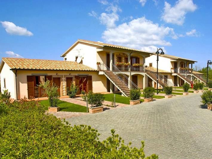 Appartamento per 4 persone, con sauna e giardino nonché balcone, con animali domestici a Sorano