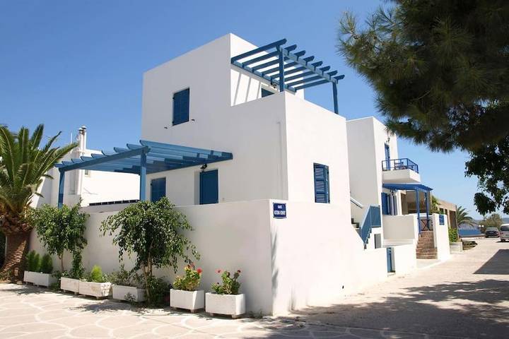 Location de vacances pour 4 personnes, avec Balcon et Terrasse dans Adamas