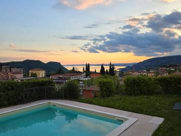 Ferienhaus für 4 Personen, mit Pool und Garten in Costermano