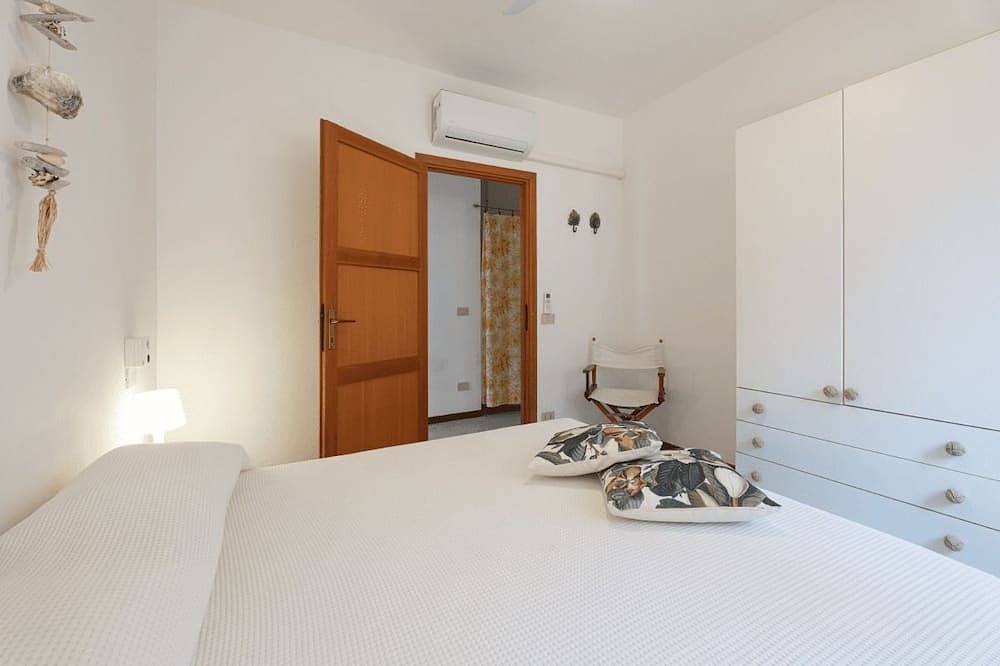 Ganze Wohnung, Dreizimmerwohnung Lilie im ersten Stock in Spiaggia Fetovaia, Campo nell'Elba