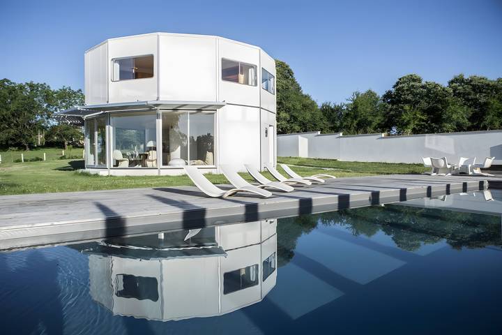 Feriehus for 10 personer, med hage og jacuzzi i Dordogne