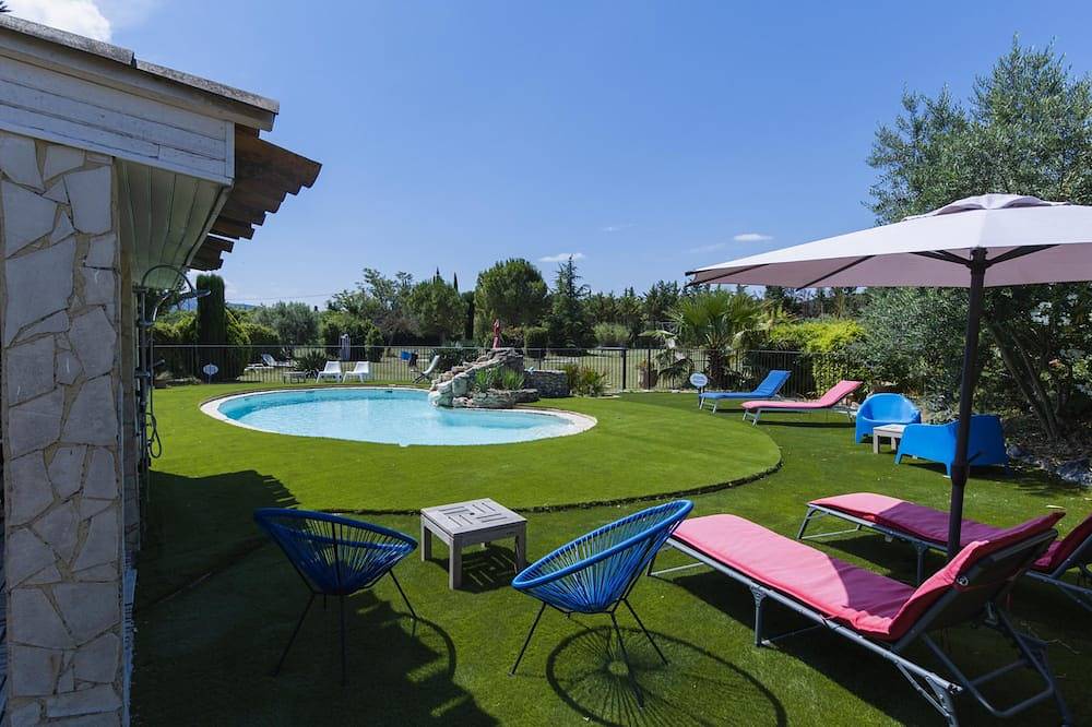 Ganze Wohnung, B&B Le Cocon de Manon en Luberon in Lagnes, Regionaler Naturpark Luberon