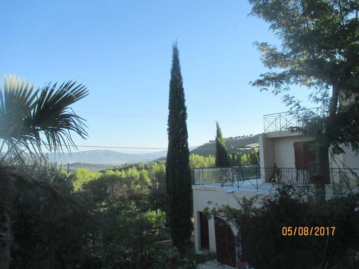 Maison d’hôte pour 2 personnes, avec Terrasse ainsi que Jardin et Piscine à Rognes