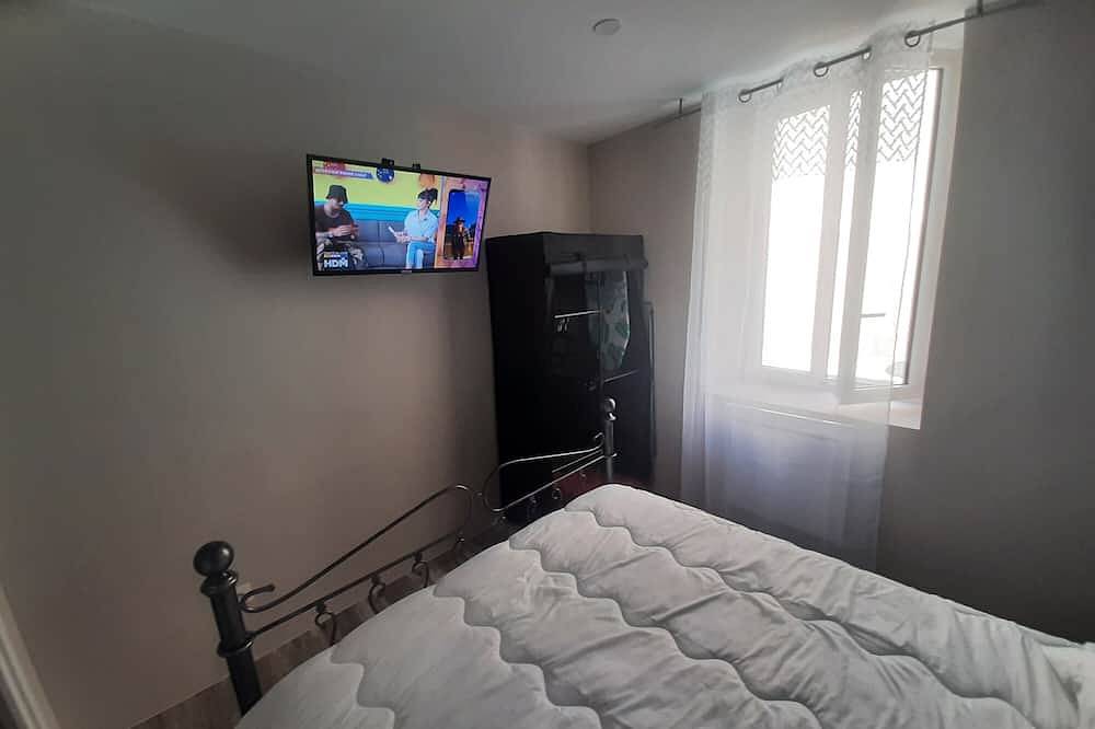 Apartamento entero, Apartamento '105 - T2 Cosy' con Wi-Fi y Aire Acondicionado in Bourg-Saint-Andéol, Privas