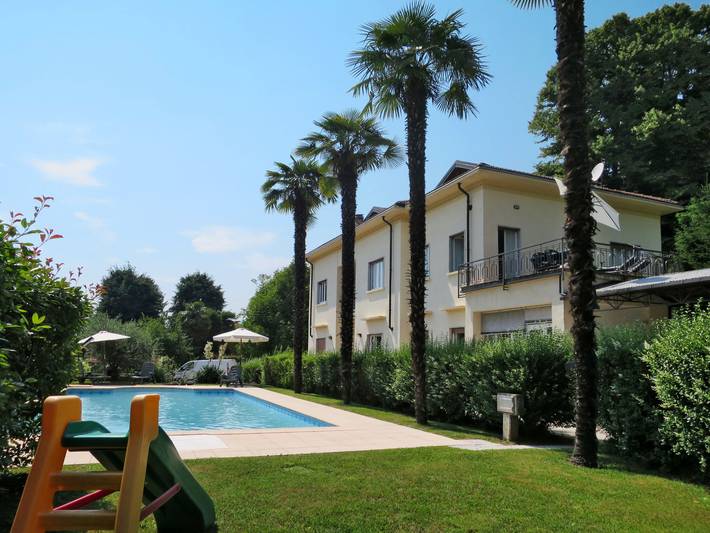 Ferienwohnung für 4 Personen, mit Balkon und Garten in Comune di Luino