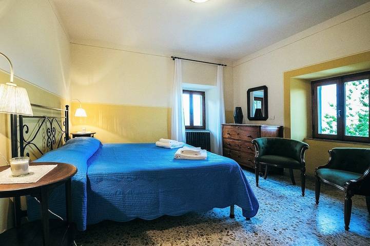 Perfekt für Gruppen, privater Pool,Aussicht, Restaurant zu Fuß erreichbar. in Molazzana, Garfagnana