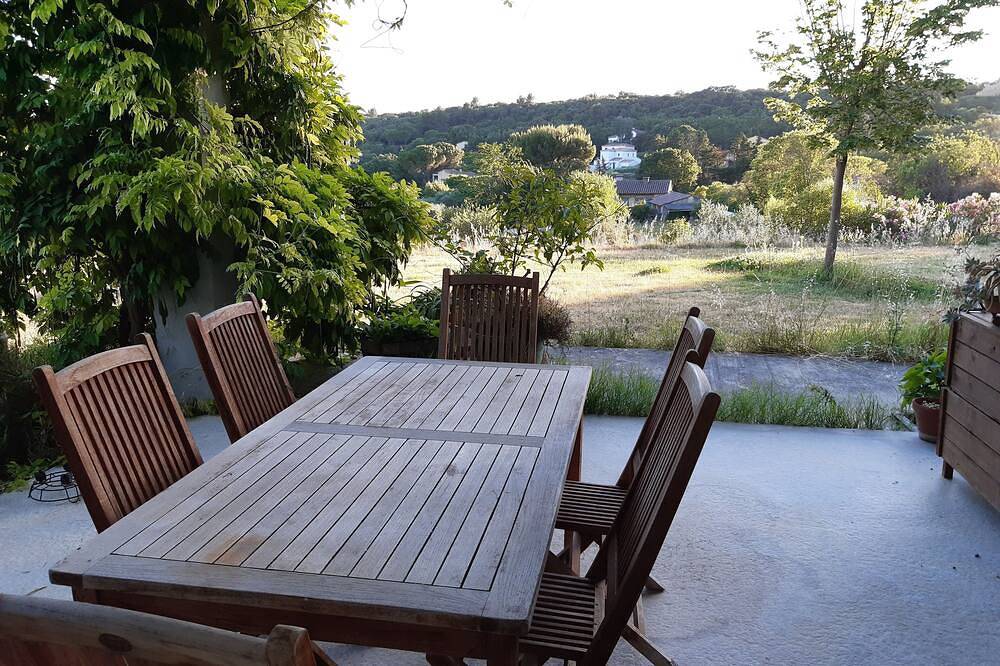 Villa des oliviers ideal for visiting Provence in Caumont-sur-Durance, Vaucluse
