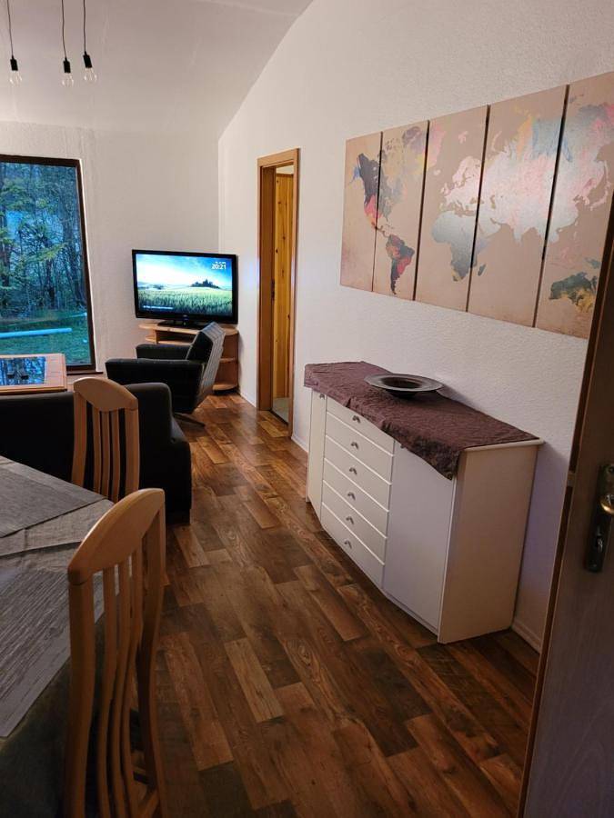 Ferienhaus für 6 Personen, mit Terrasse und Garten sowie Ausblick in Vöhl - 4