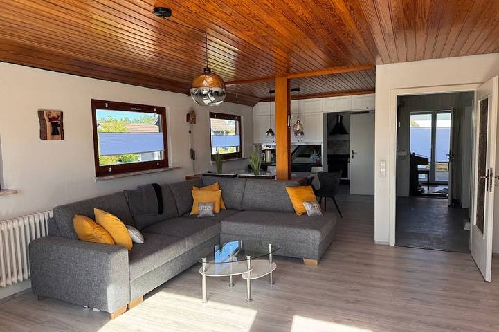 Ferienwohnung für 6 Personen, mit Balkon und Garten, mit Haustier