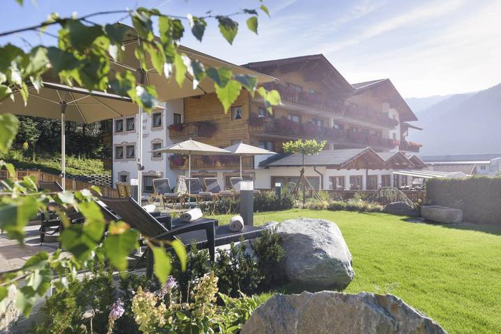 Ferienwohnung für 3 Personen, mit Balkon und Terrasse sowie Garten und Sauna
