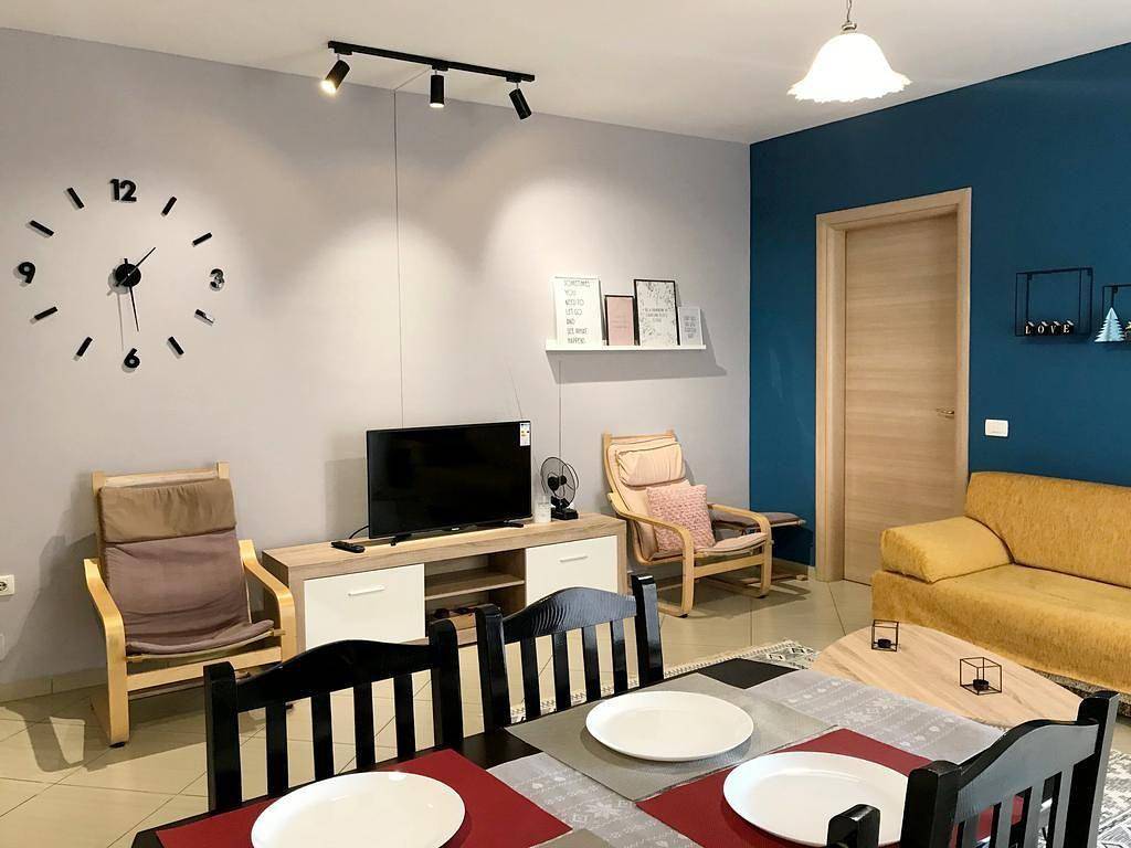 Ganze Ferienwohnung, Ferienwohnung in Zona1 mit Garten in Tiranë, Albanien