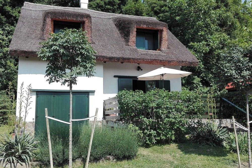 Peace and beach - cottage in the nature with spectacular view, unique sunset in Tihany, Balatonfüredi járás