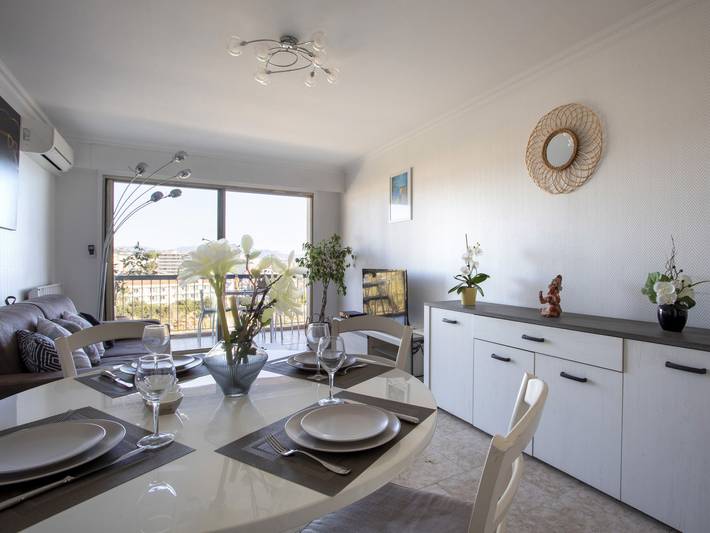 Appartement de vacances pour 4 personnes, avec terrasse à Cagnes-sur-Mer