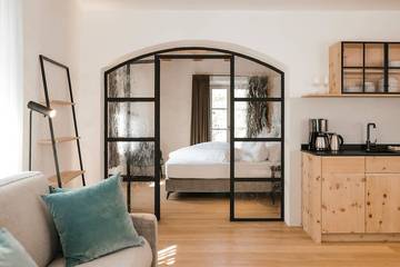 Ferienwohnung für 3 Personen, mit Garten und Balkon in Nals