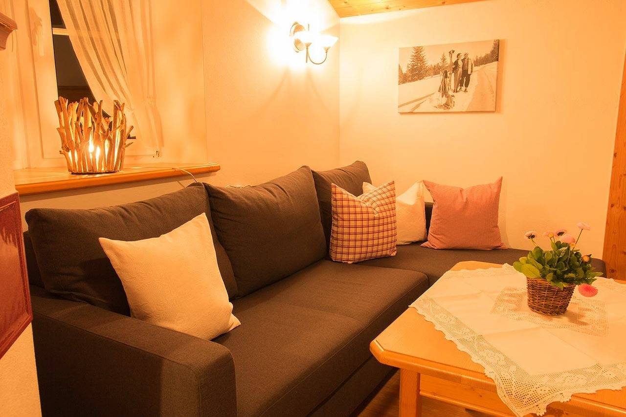 Ganze Ferienwohnung, Wohnung 1, 52qm,  2 Pers., Kachelofen, Balkon in Balderschwang, Bayerisch Schwaben
