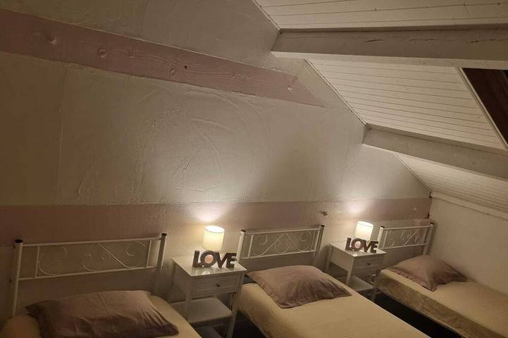 Gîte pour 5 personnes, avec jardin et piscine à Vézac - 4