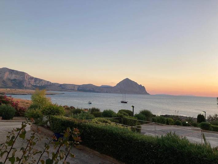 Location de vacances pour 5 personnes, avec vue ainsi que piscine et jardin dans Macari - 4