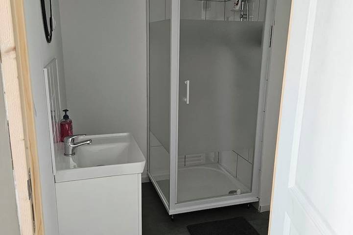 Entire apartment, Studio Design Centre Valenciennes Station and streetcar on foot in Valenciennes, Valenciennes region