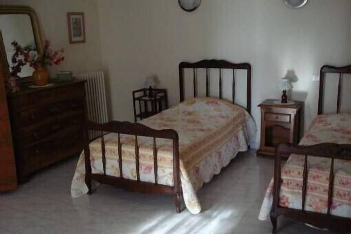 Gîte pour 4 personnes, avec terrasse et jardin à Ribaute-les-Tavernes - 2