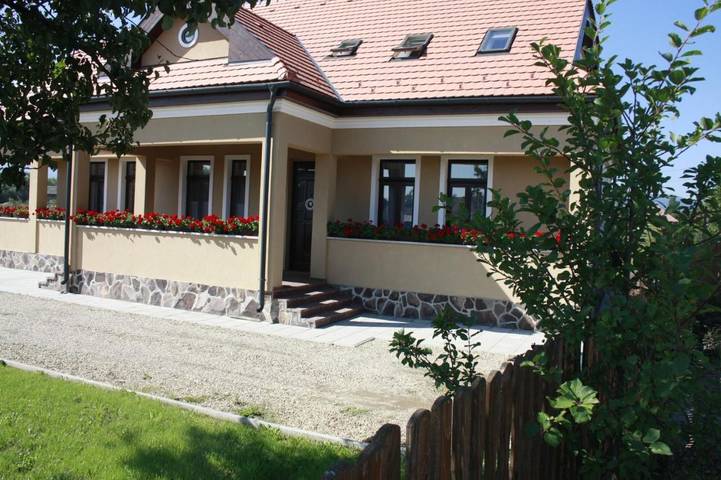 Maison d’hôte pour 8 personnes, avec jardin et vue en Roumanie