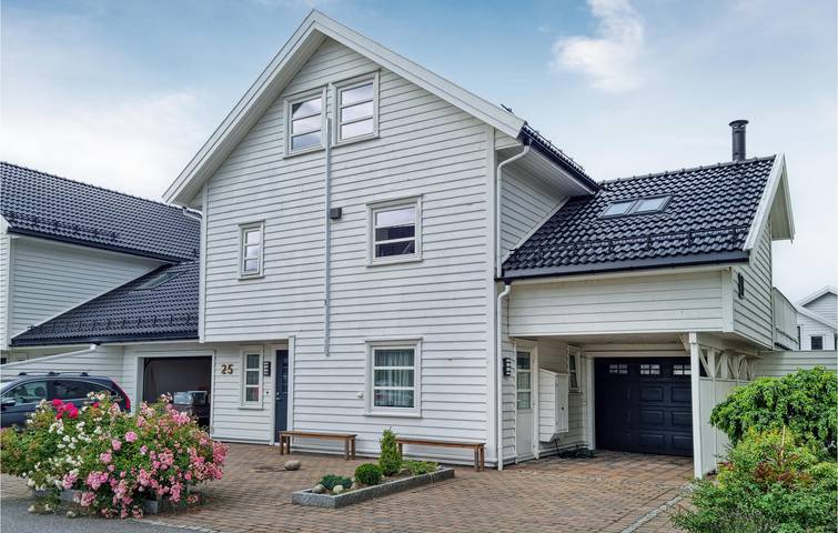 Ferienhaus für 9 Personen mit Terrasse in Spangereid, Lindesnes