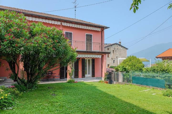 Ferienwohnung für 5 Personen, mit Garten