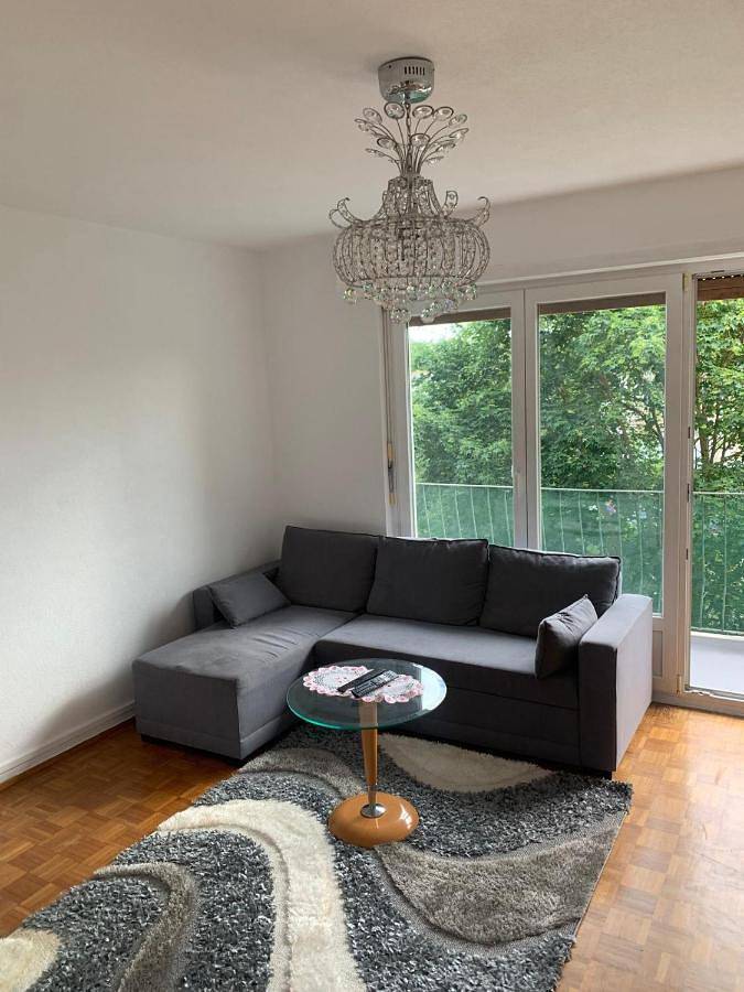 Appartement entier, Three-Bedroom Apartment with Balcony in Saint-Louis, Région de Mulhouse