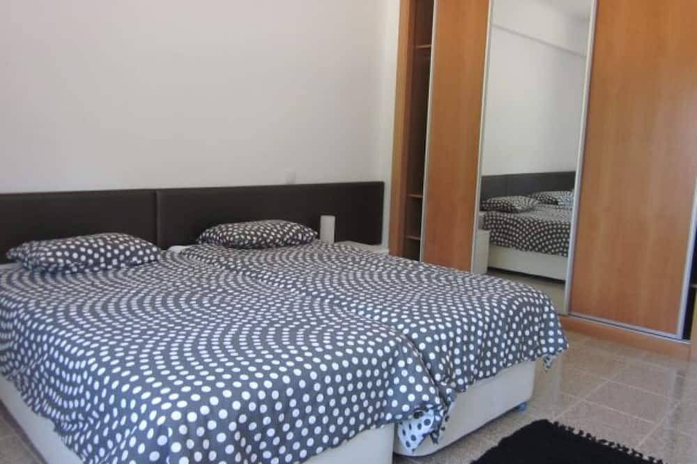 Maison moderne avec 3 chambres et 3 salles de bains Magnifique vue sur l'océan in Praia do Salgado, Nazaré