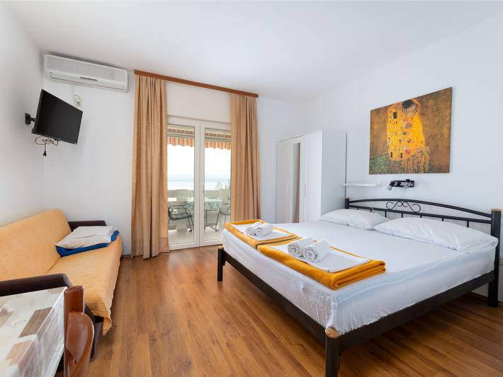 Ferienwohnung für 3 Personen, mit Terrasse und Garten in Pisak - 3