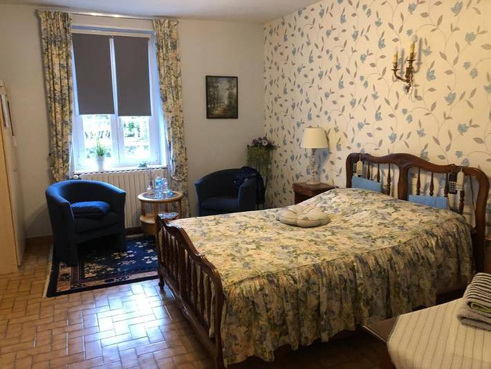 Location de vacances pour 2 personnes, avec vue et jardin à Saint-Bonnet-Tronçais - 3