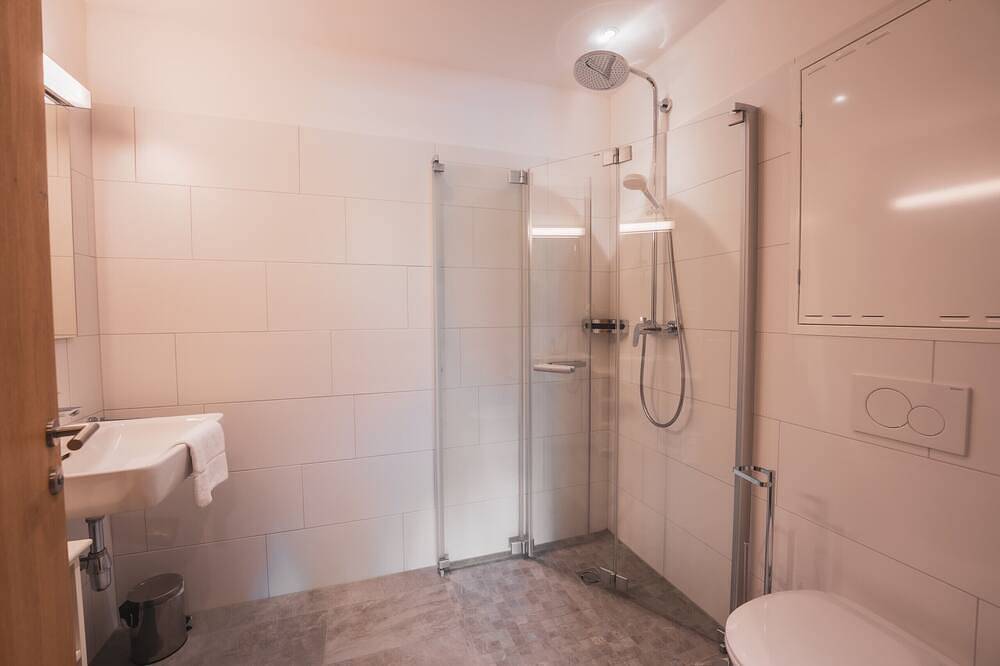 Ganze Wohnung, Sr, Top 4 - Ap. 87m² mit 2 Sz, Terrasse 50m² in Zell am See, Pinzgau