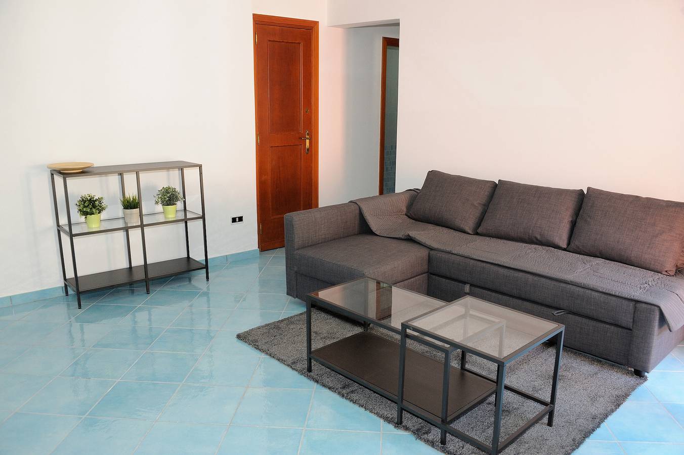 Entire apartment, Apartment 'Ce Tour - Casa Cetara Centro' with Balcony, Wi-Fi and Air Conditioning in Cetara, Amalfi Coast