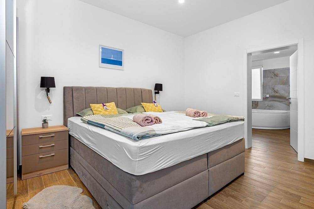 Villa mit Pool, Spielzimmer, Garten in Cervar, Porec und Umgebung