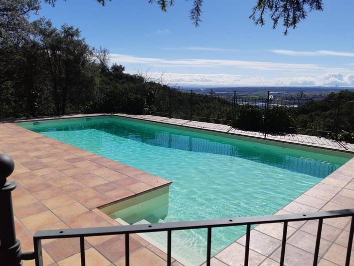 Casa rural para 8 personas, con Balcón y Terraza además de Jardín y Piscina en Pedrezuela - 2