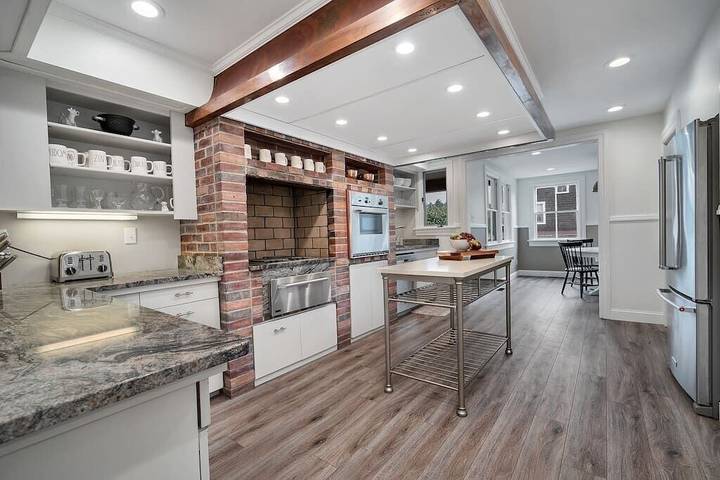 Vacation house for 20 people, with yard and balcony in Connecticut