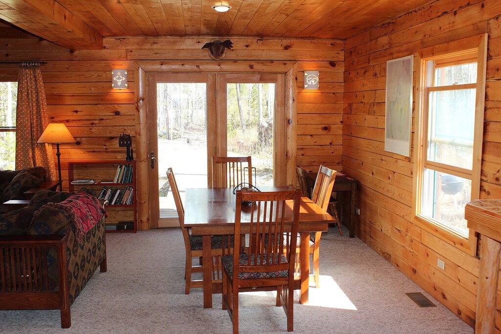 Log Cabin for 8 Guests in Rocky Mountain National Park, Colorado