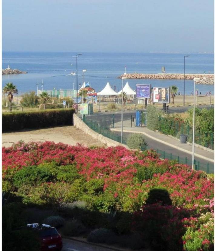 Appartement de vacances pour 4 personnes, avec balcon ainsi que vue et jardin