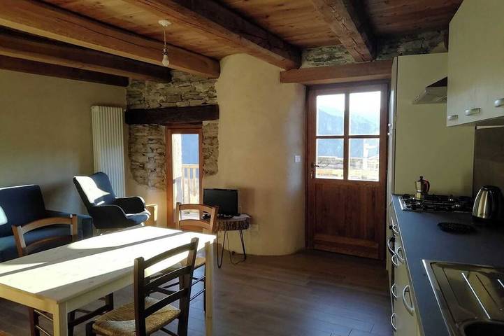 Gîte pour 4 personnes, animaux acceptés à Stroppo