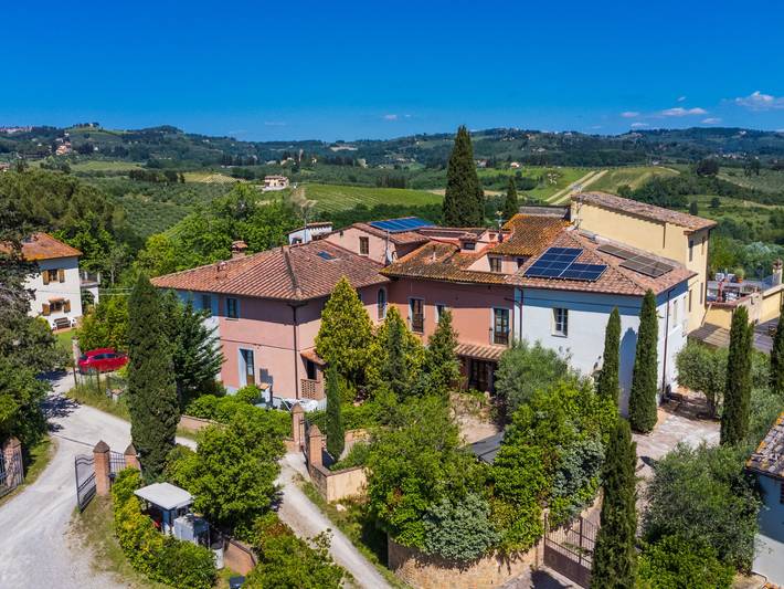 Appartamento per 6 persone, con Terrazza e Giardino a Certaldo